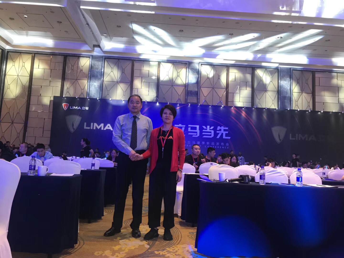 与立马电动车总经理应小芳女士